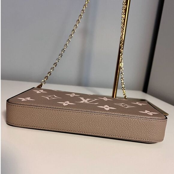 ❤️1950❤️ Louis Vuitton Felicie Pochette in Dove Cream Tourterelle - Picture 6 of 12